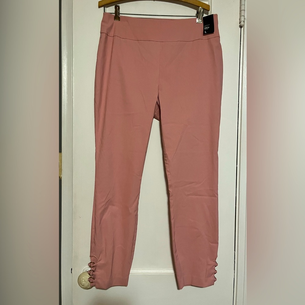 NWT, 7th Avenue New York & Co., Stretch dusty rose pants. Size L